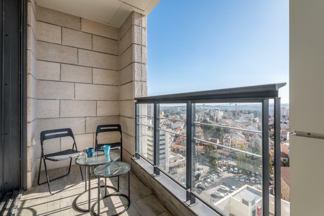 J Tower - Fantastic View - Top Location - Private Parking Jerusalem Exterior photo